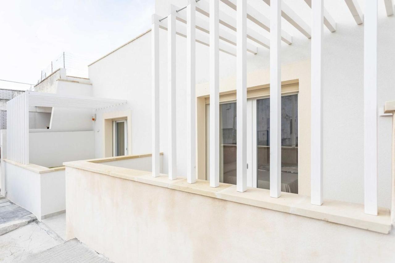 Dimora Dei Maestri-Camera Con Veranda E Bagno Privati Felline Exterior foto